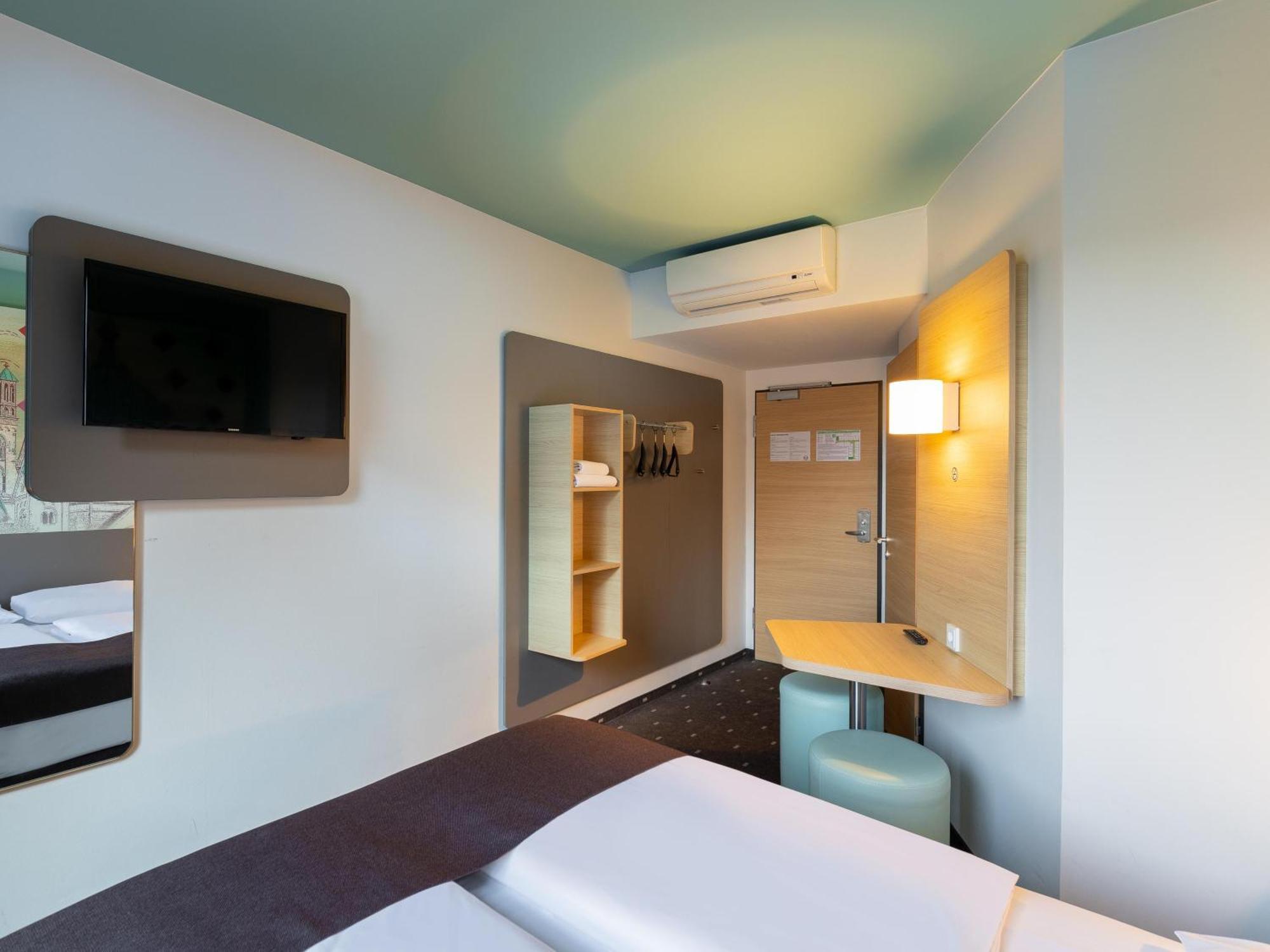 B&B Hotel Neuss Esterno foto